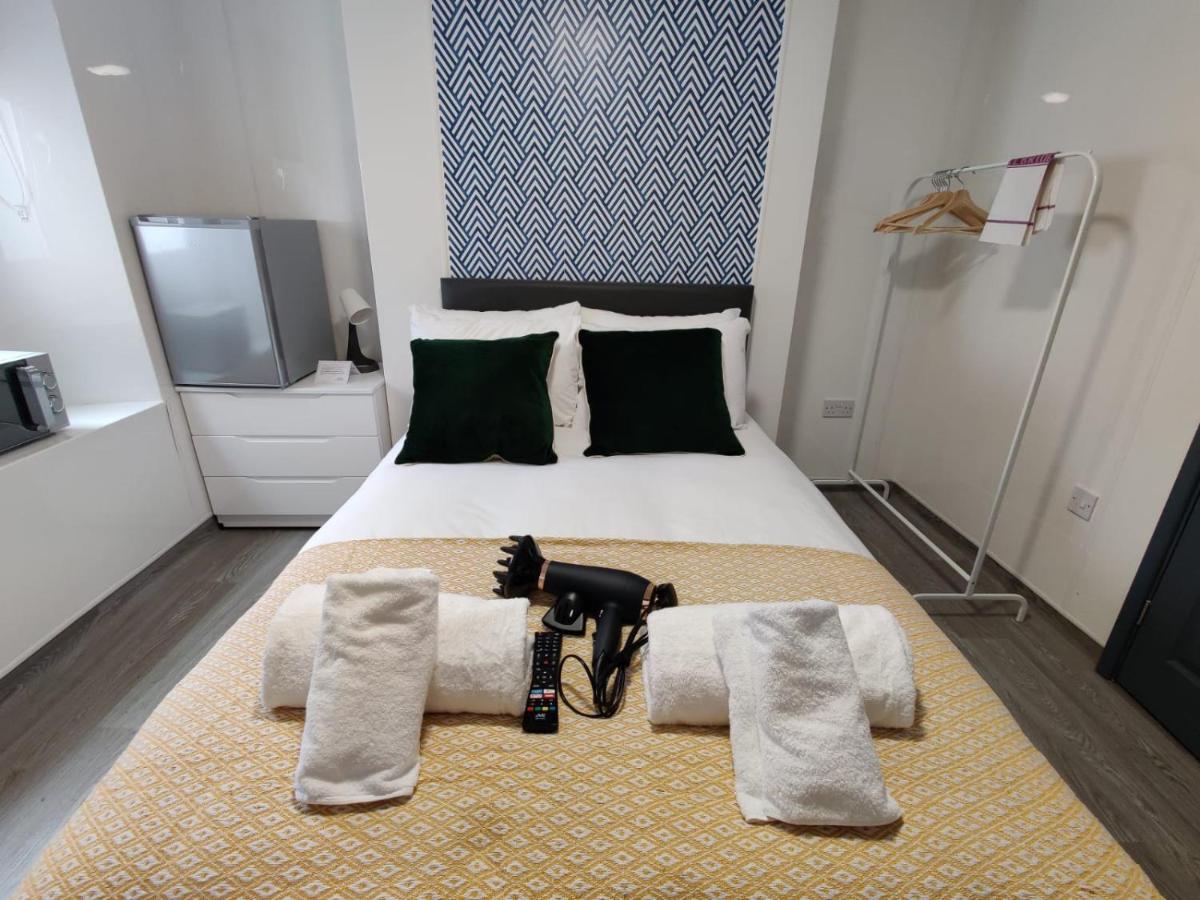 Double Ensuite Rooms 스완지 외부 사진