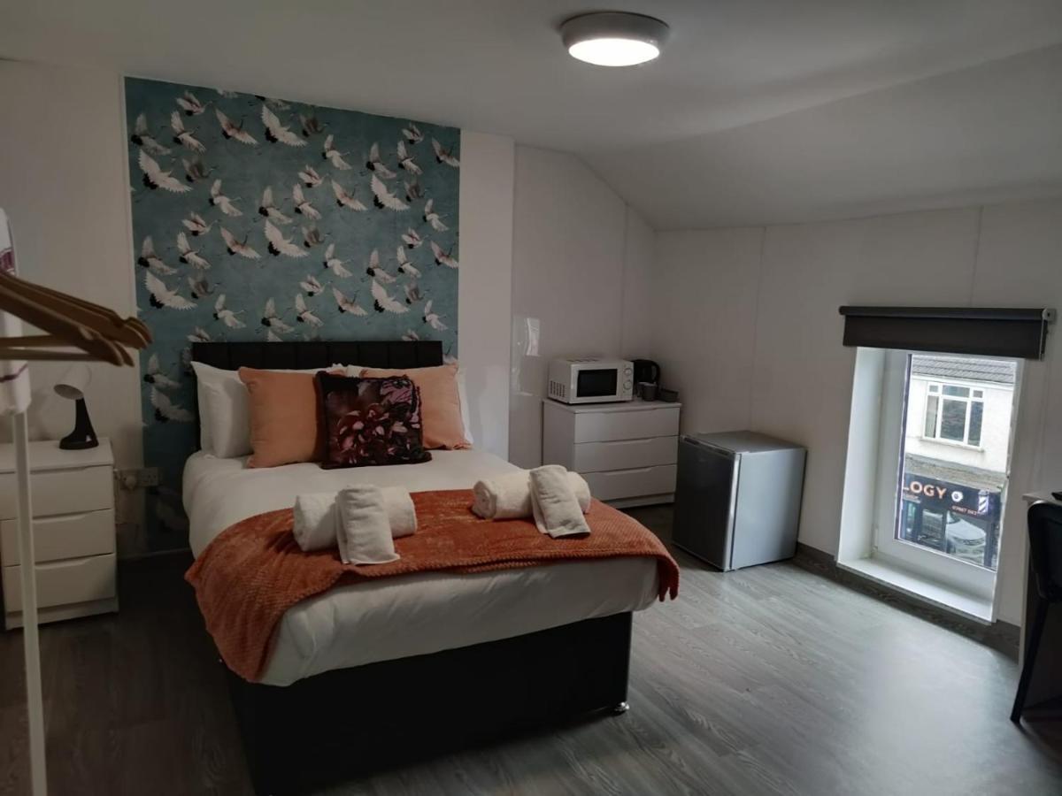 Double Ensuite Rooms 스완지 외부 사진