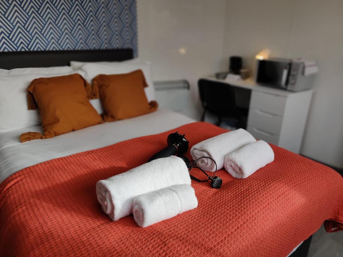 Double Ensuite Rooms 스완지 외부 사진