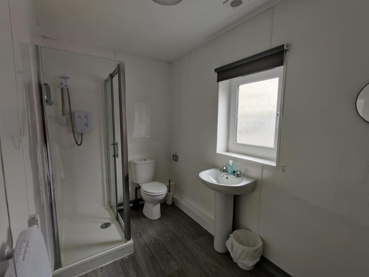 Double Ensuite Rooms 스완지 외부 사진